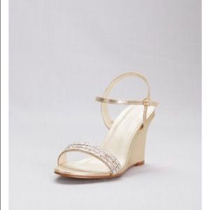 Like New Gold David’s Bridal Wedding Wedges 9
